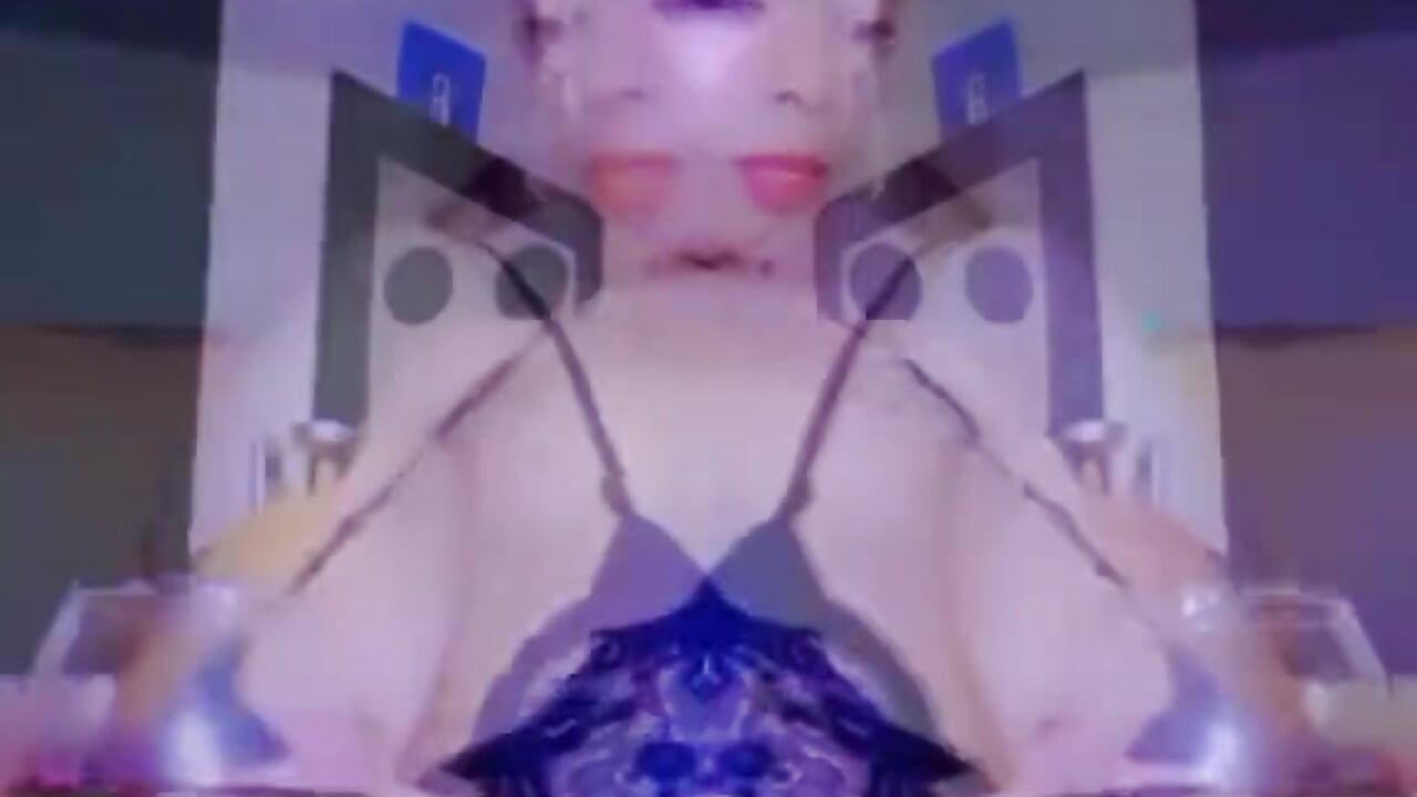 bea525cac3ec0d9a0bf366a59453d338.mp4 - βίντεο μοντέλου Gucci_Bx