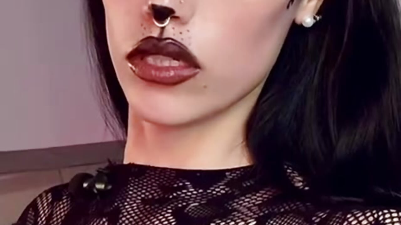 ⚠️ Warning: Wild cat lurking. - video by _Jessy_Moon_ cam model