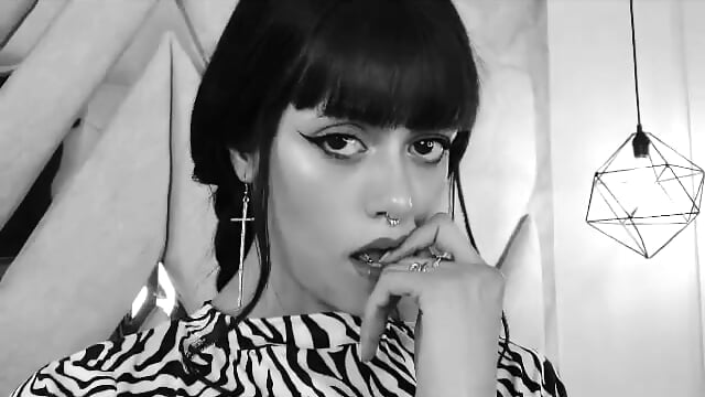 Here's a Merlina Adams (Wednesday) - video oleh model kamera _Jessy_Moon_