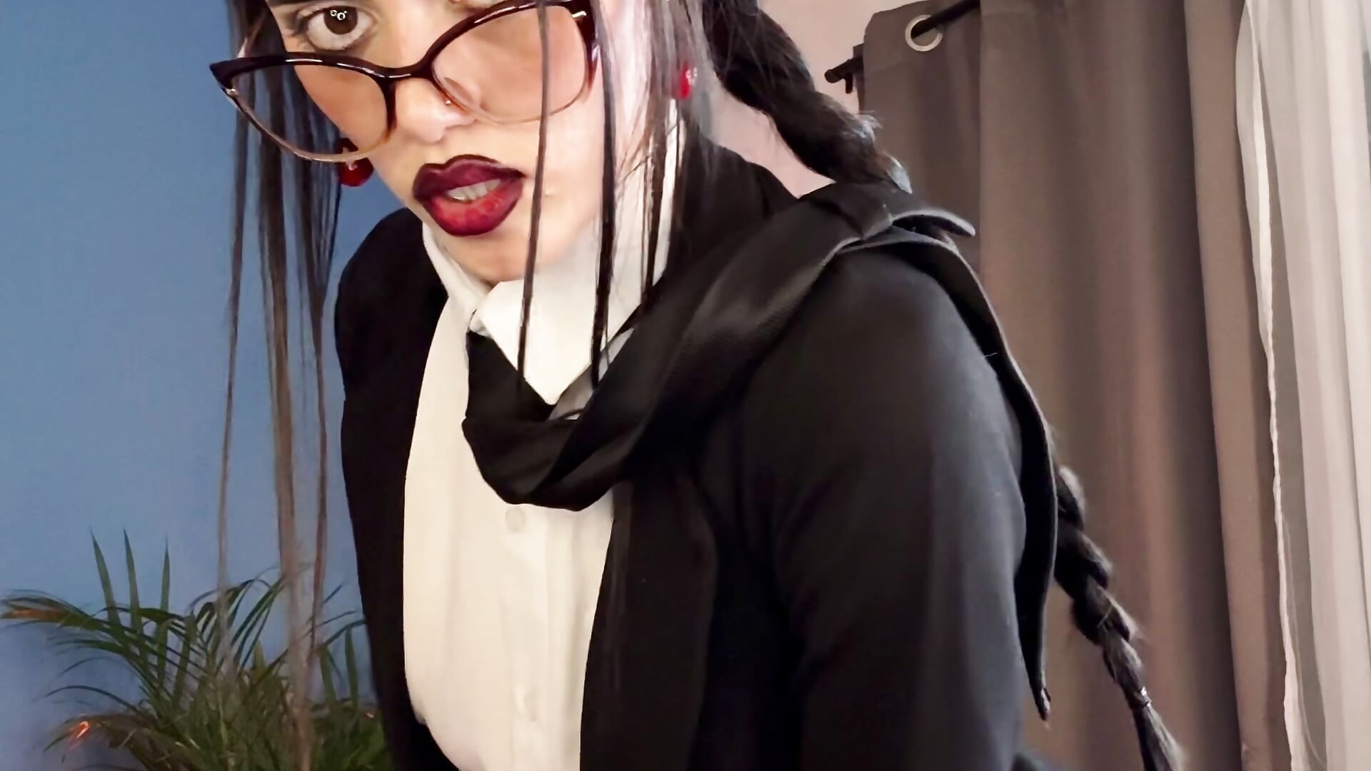 E l e g a n t Wednesday 🖤 - video by _Jessy_Moon_ cam model