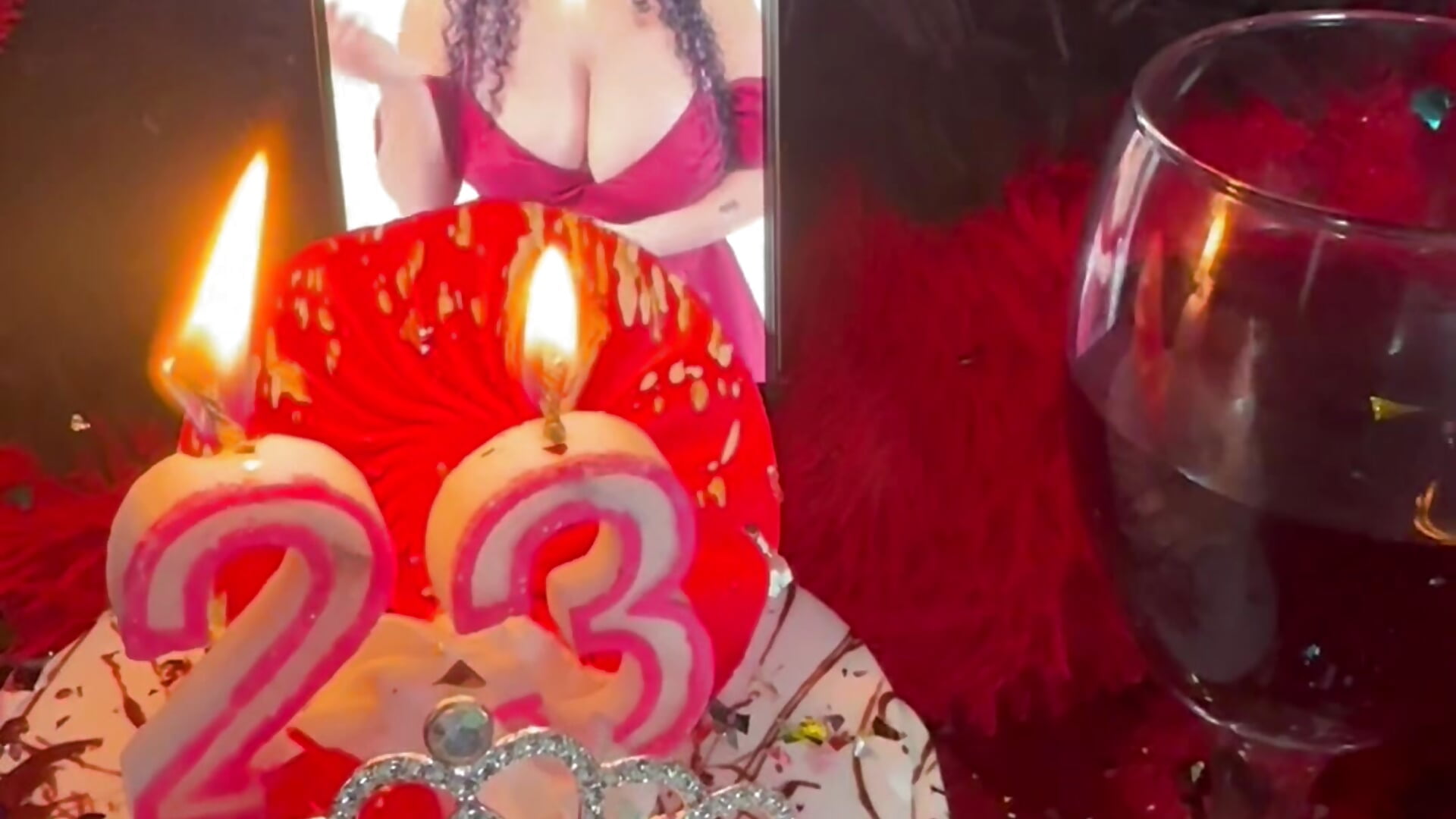 💋🥳 - video by serena_willow cam model