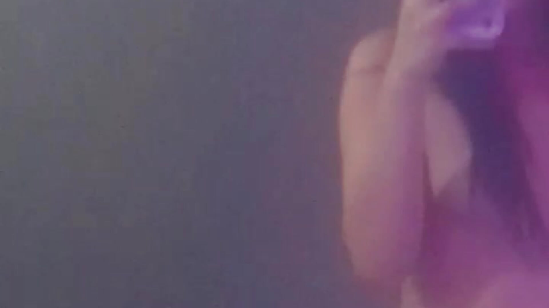 Jugamos hoy ? – video od webkamerové modelky lissareyez