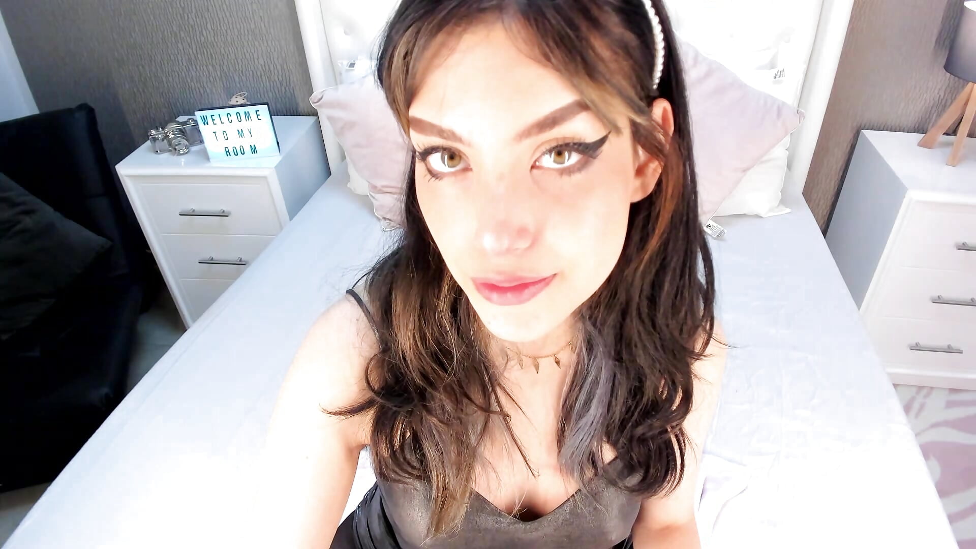 look up - відео від вебкаммоделі Alexa_Thaylor_