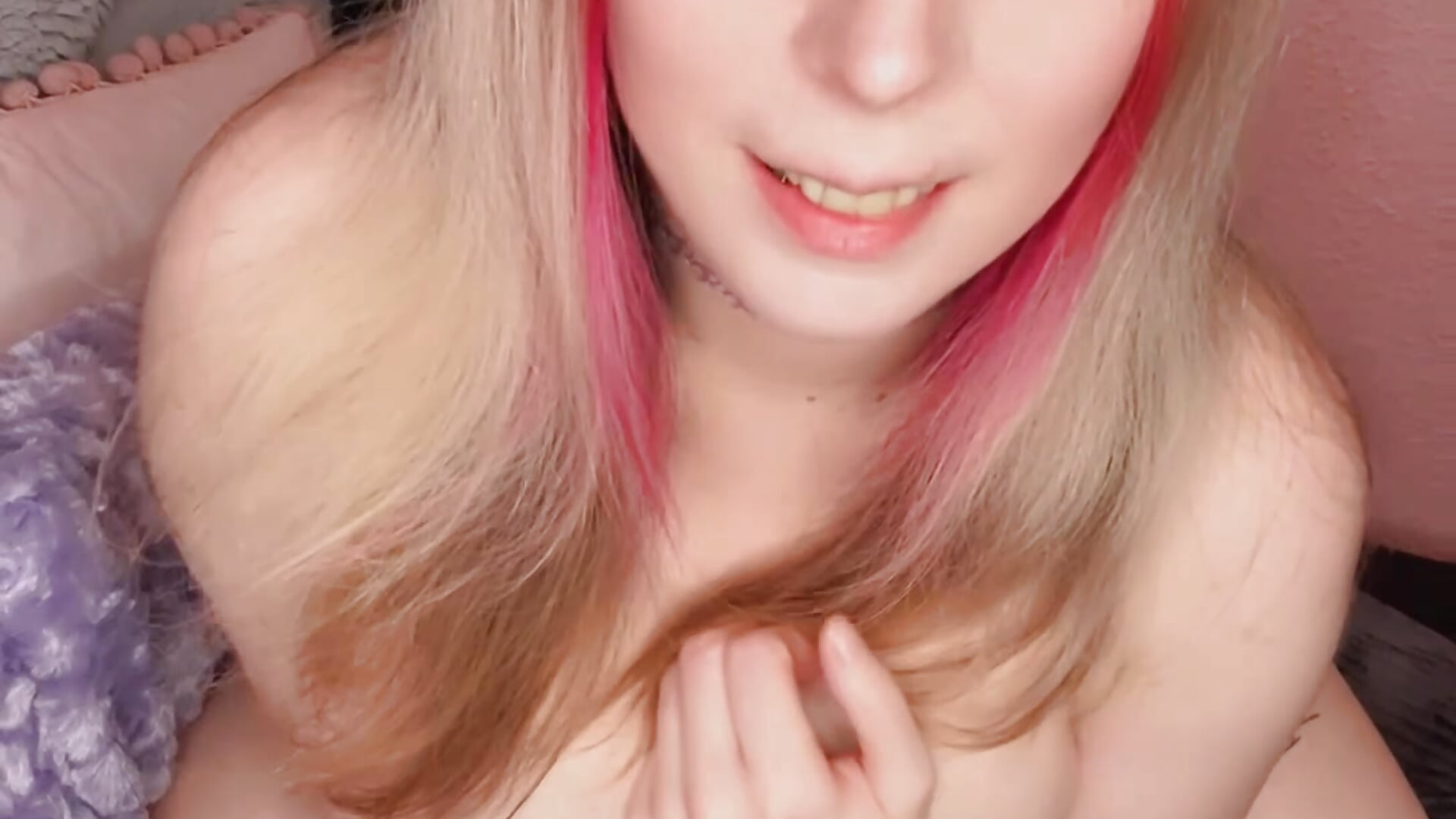 🫦 Meine Pussy hat es sehr Nötig 🫦 - video by JustKerry cam model
