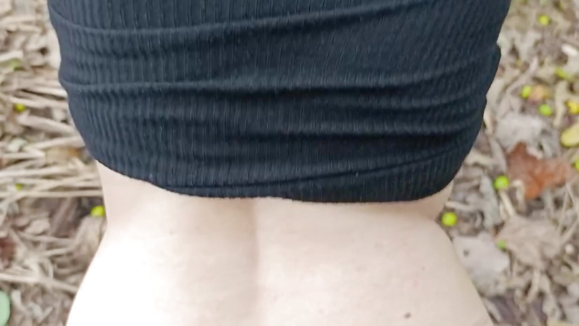 Creampie in the woods - فيديو من OMG_Darling موديل الكام