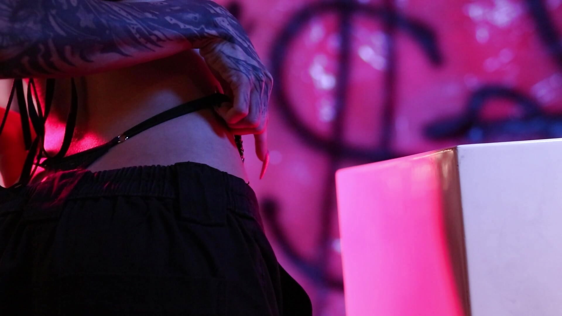 Exotic delight for your taste 🔥😈 - video by chloe_loggan cam model