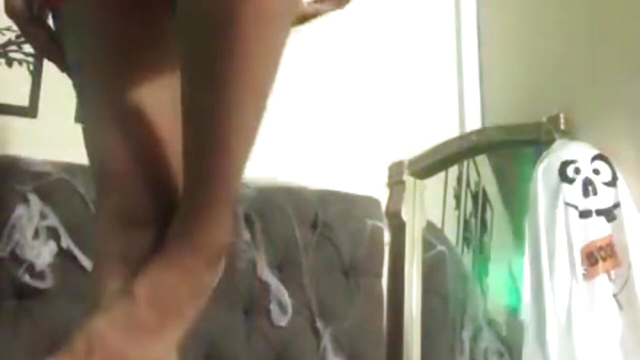 WhatsApp Video 2023-10-18 at 3,26,33 PM - video van emilyharber cam-model