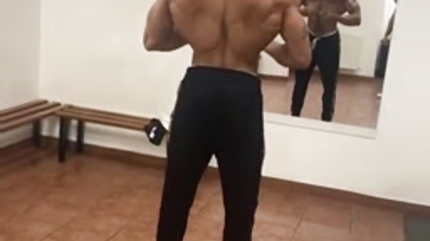 Flexual healing - video oleh model kamera troygurth9