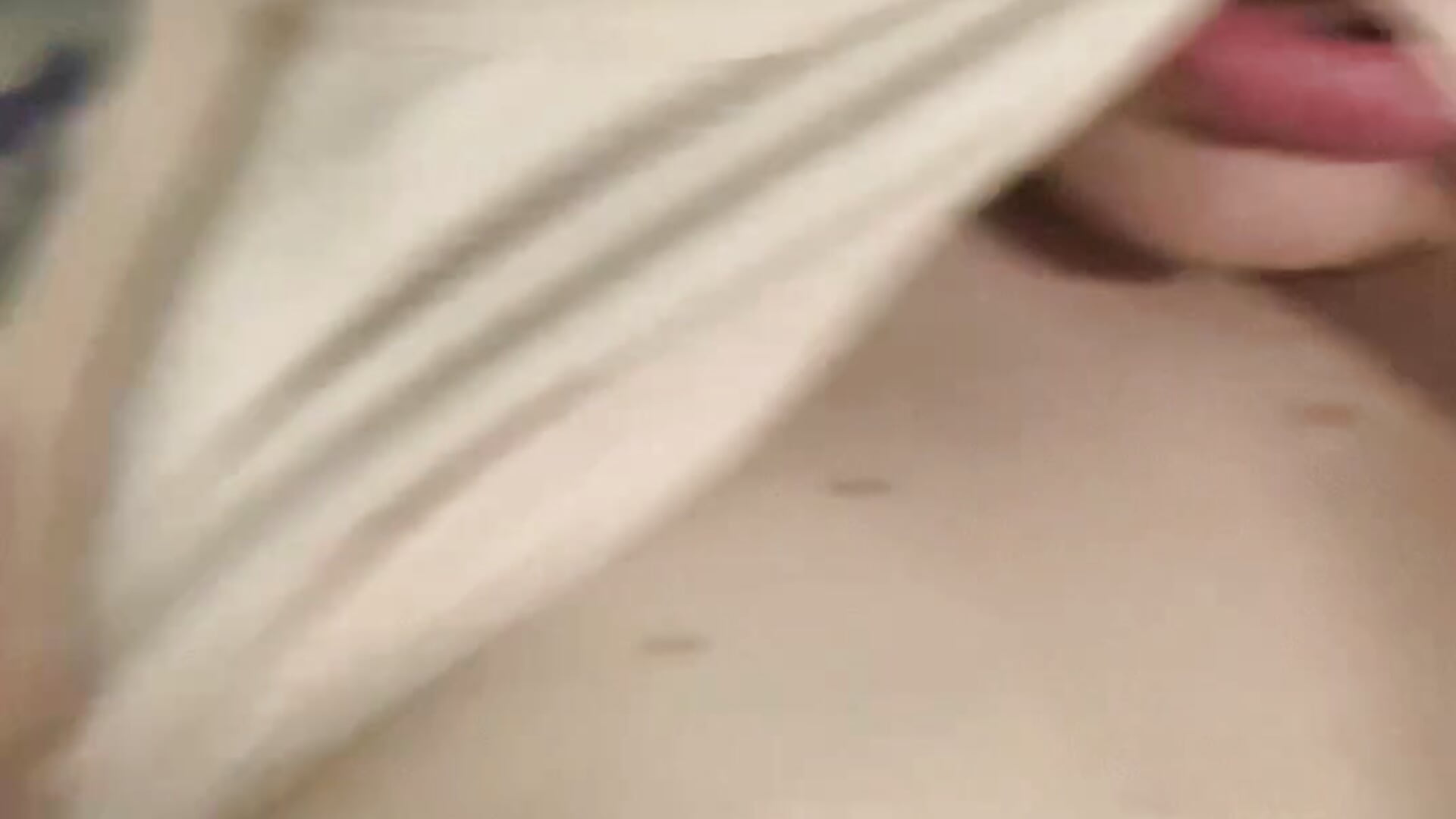 Lil tits teasing ^^
