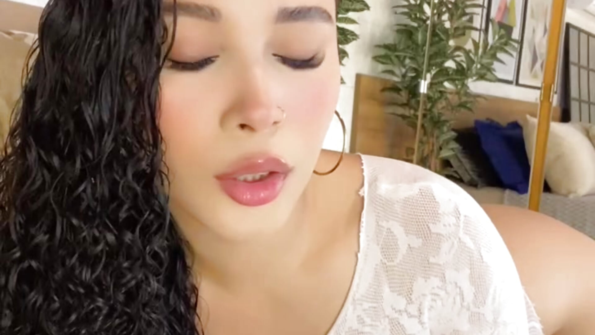 IMG_6344 - video van susan_cute198 cam-model