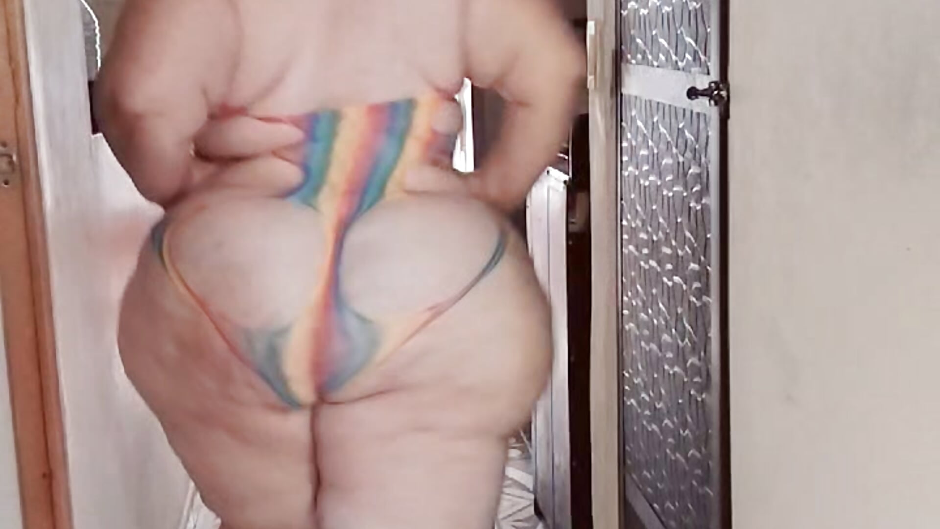 MEGA SEXY ASS - video by MANDY_MEGA_ASS_BBW cam model