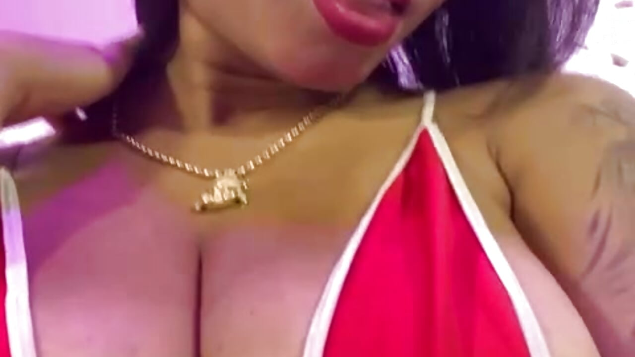 Big boobs - video by MalaikaBrown cam model