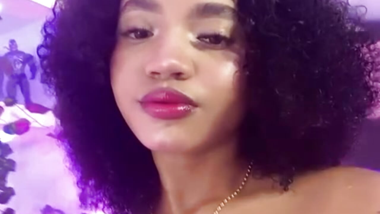 WhatsApp Video 2023-11-11 at 7,39,28 AM - video by MalaikaBrown cam model