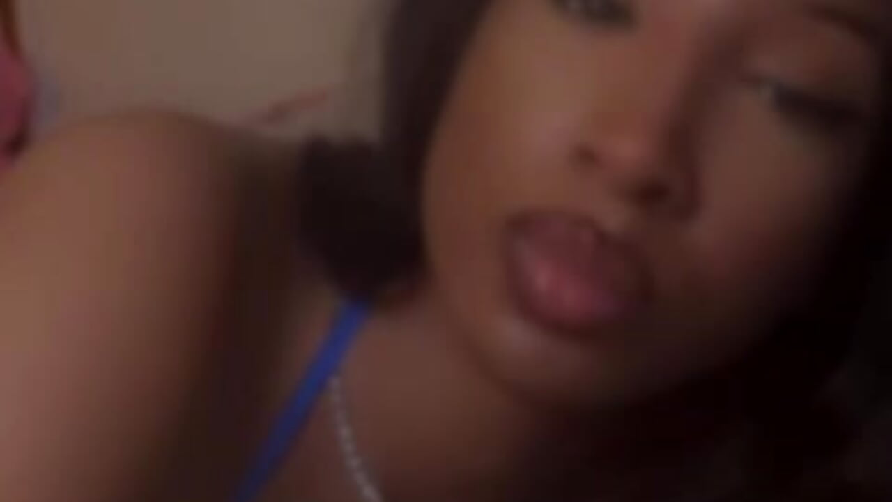 Instagram @lebimbo2.0 - video van LeBimbo cam-model