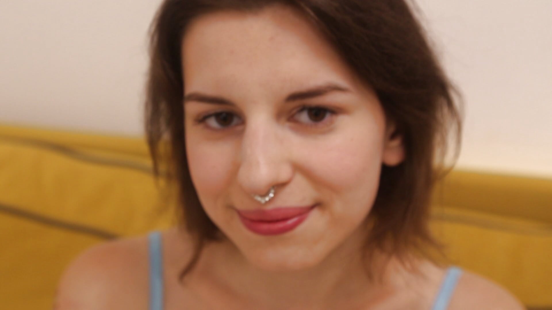 Piercing - βίντεο μοντέλου MelisaCoy