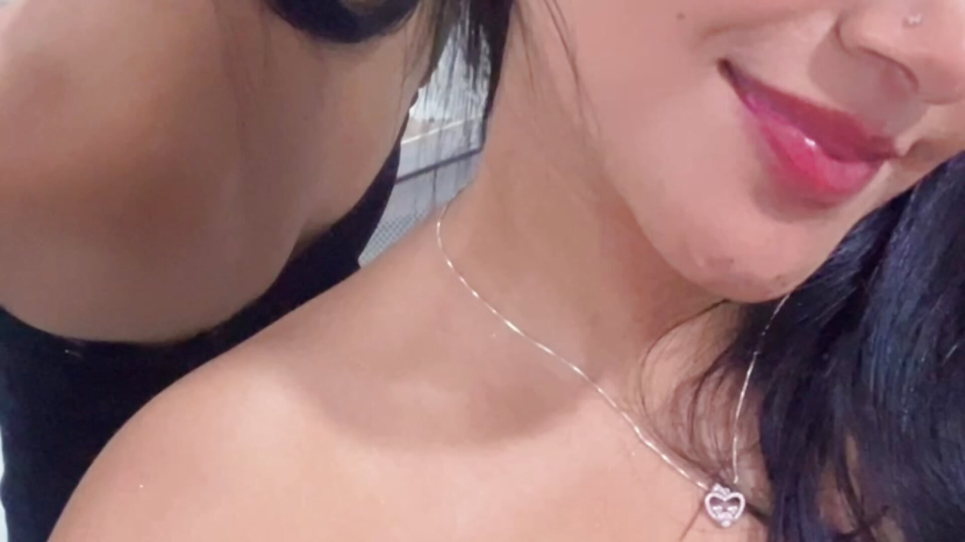 403EE729-D6CA-43A7-B9C5-E19988BF7ABE - video by kiara_advani__ cam model