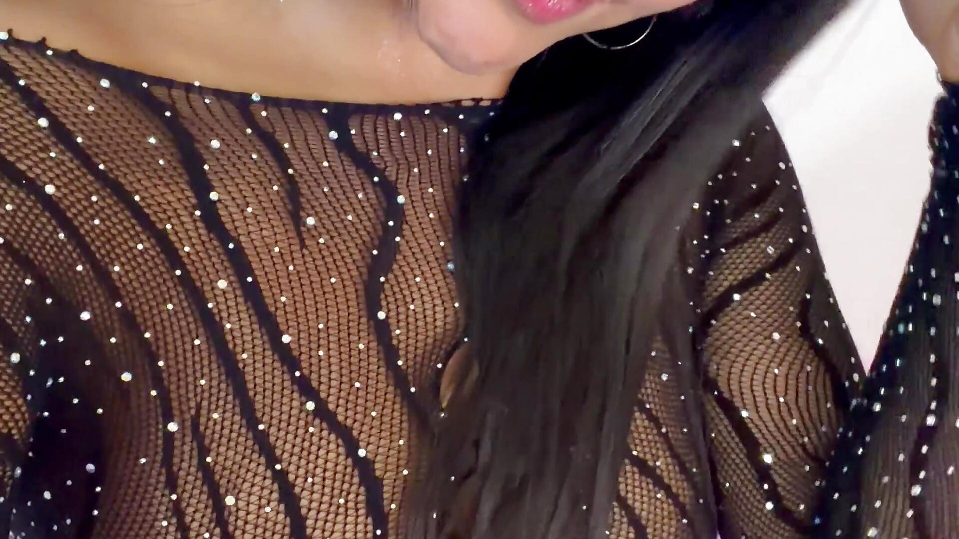 Hey guys, I'm here once again. 🙈 - Vídeo de Stefany_Patel01, modelo de vídeos