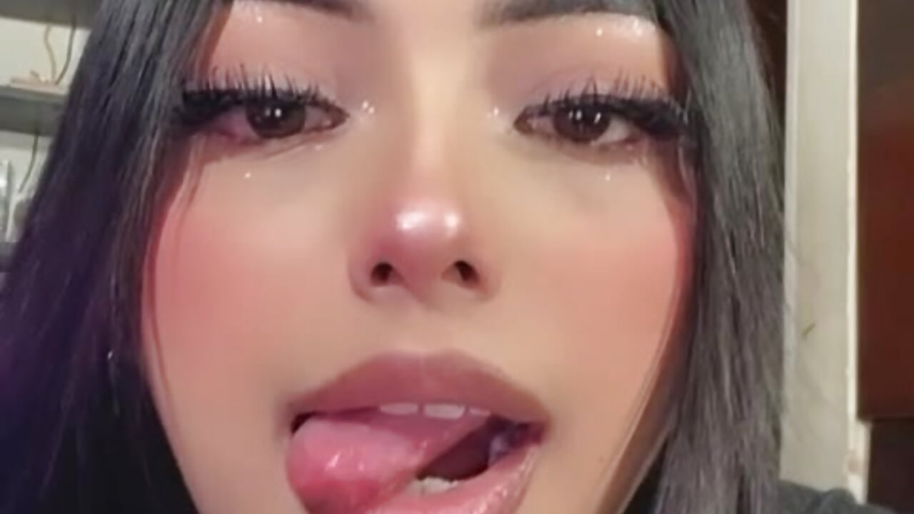 Hi! 🍭 - video by eva_six cam model