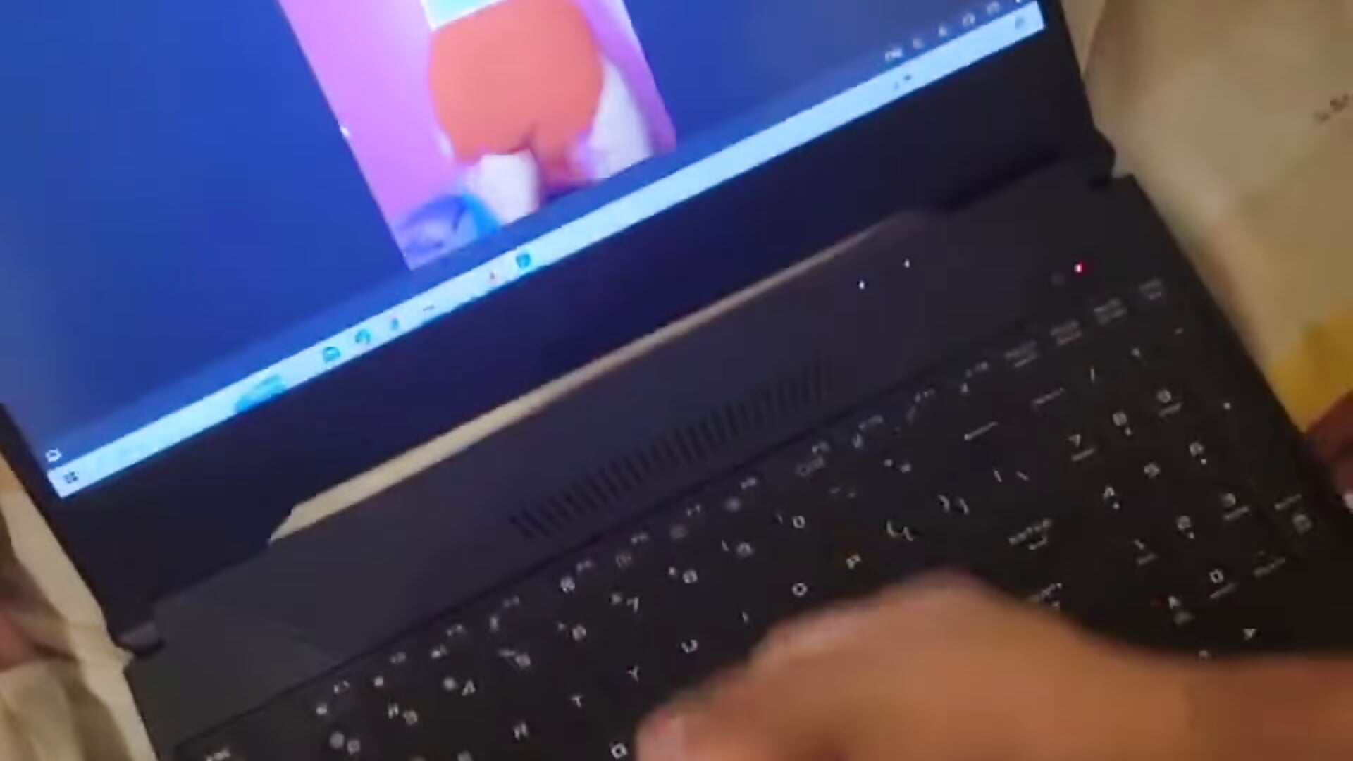 Fans amor 💗💦 - video by DanelyLopez cam model