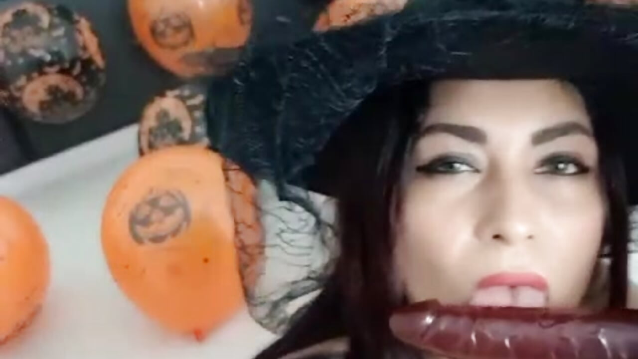 Blowjob bewitched