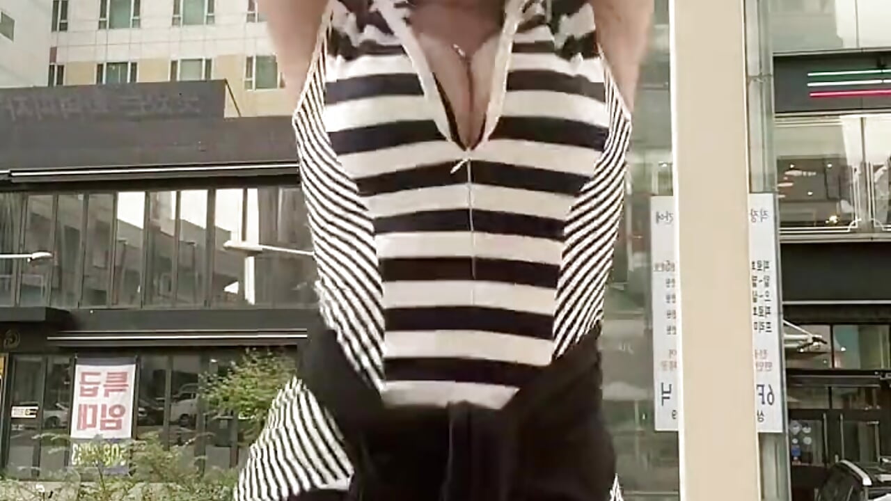 浅浅舞一下 - video by JunJun-- cam model