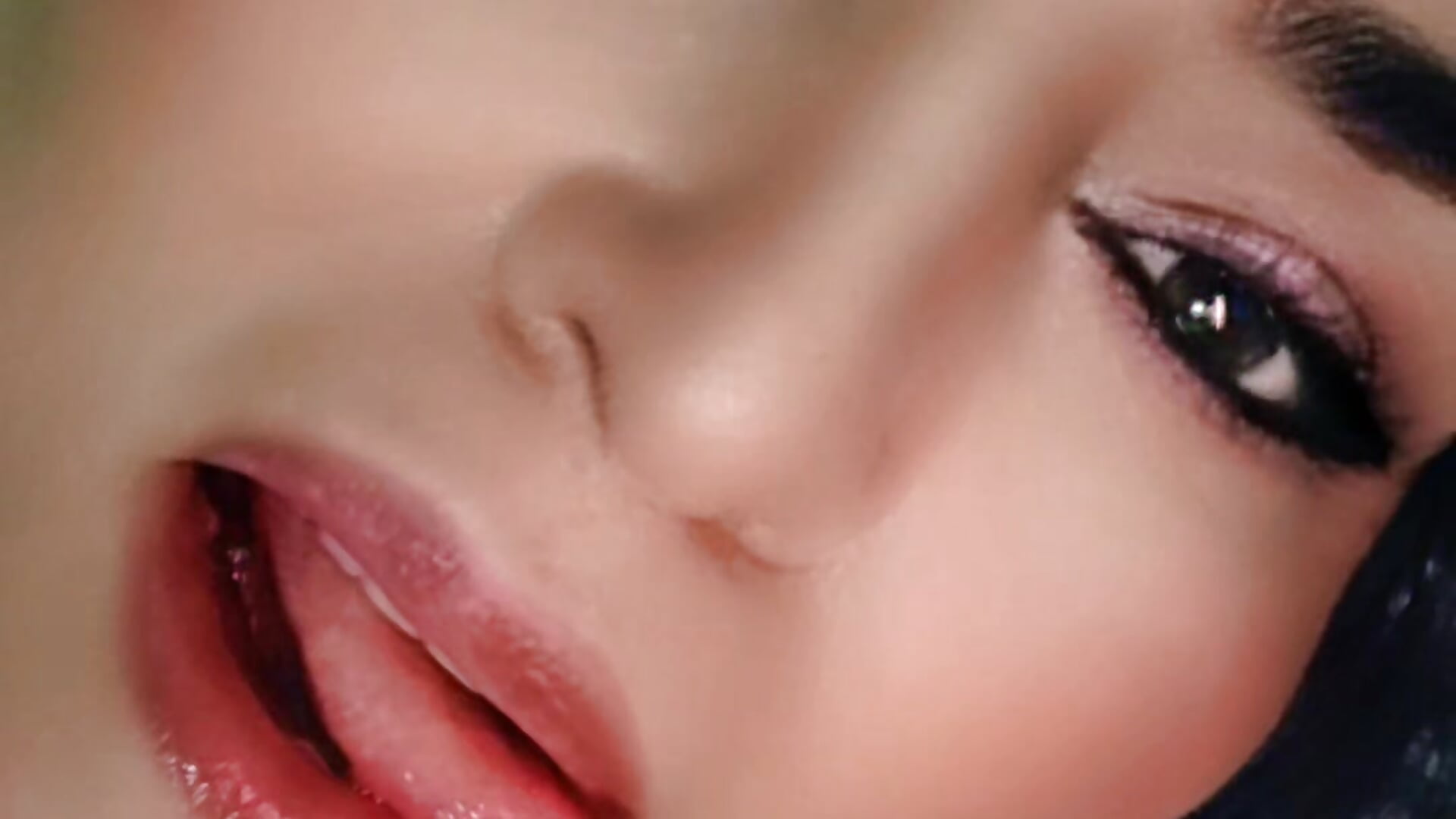 AMOR - video by mariemiller19 cam model