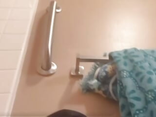 POV: GIRLS GIVE ME JERK OFF INSTRUCTIONS & MORE - video BBC_LONGPIPE22 kameramallilta