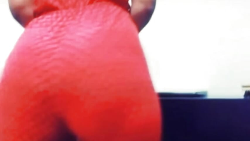 Shaking ass