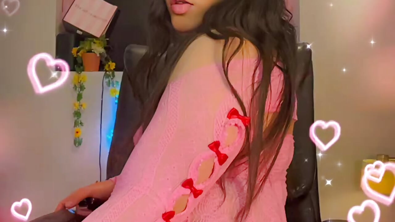 profile-intro-video-1741011884 - video by Violetacam_05 cam model