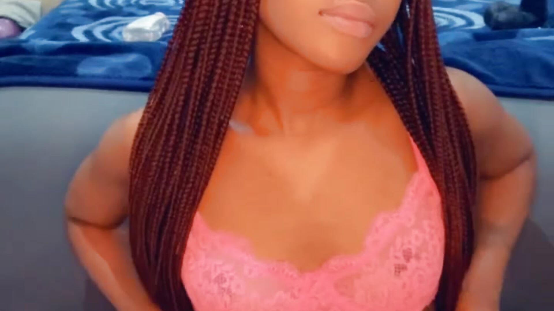 Pretty in pink– SlimSoFreaky_ kameramodell videója