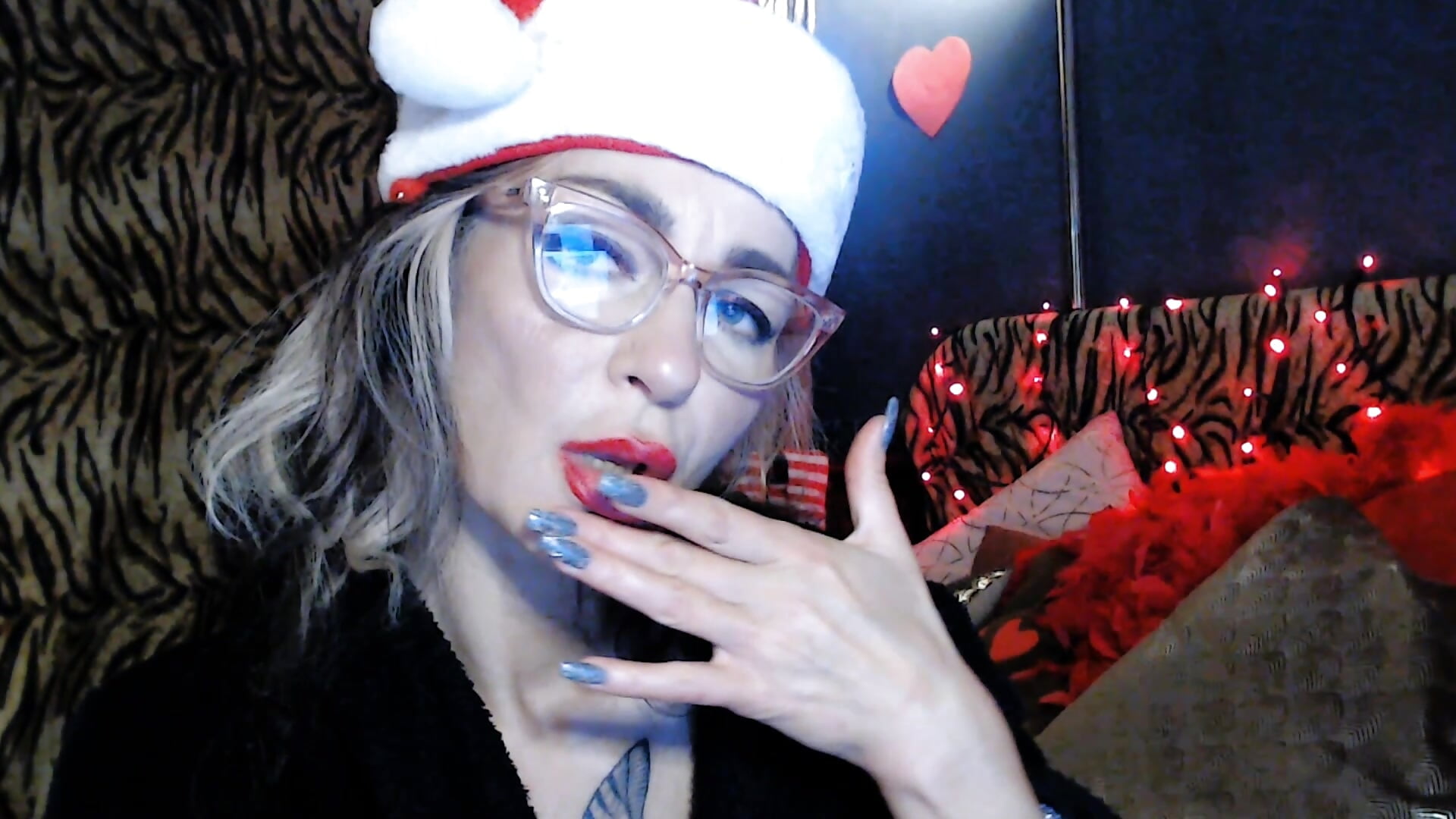 MC & HNY 2024 - video by Kinky_Butterfly cam model