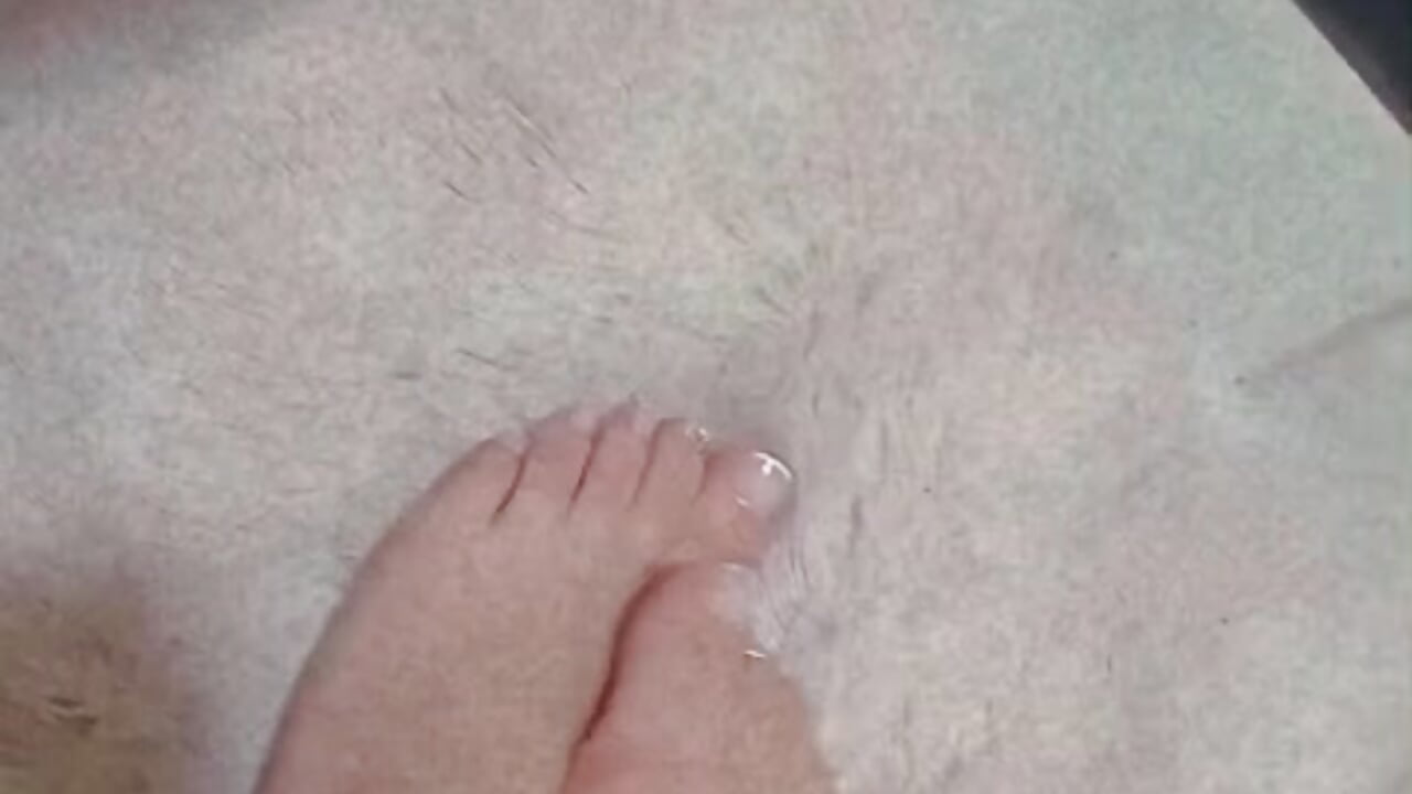 Soft feets - video by CandyKush__ cam model