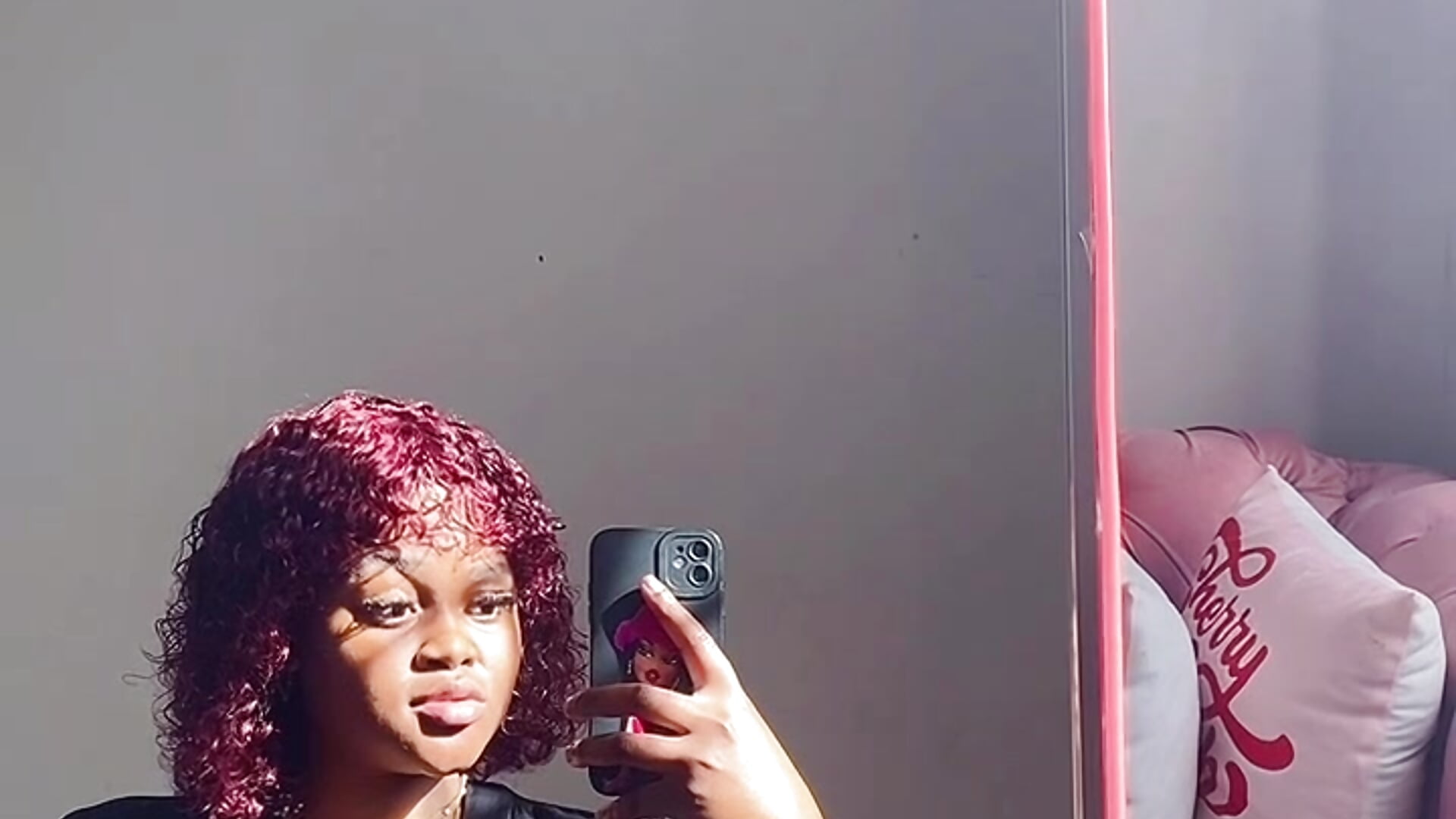 0feea06a5b5c404380697a82fe82e419 - فيديو من Yung-Missy موديل الكام