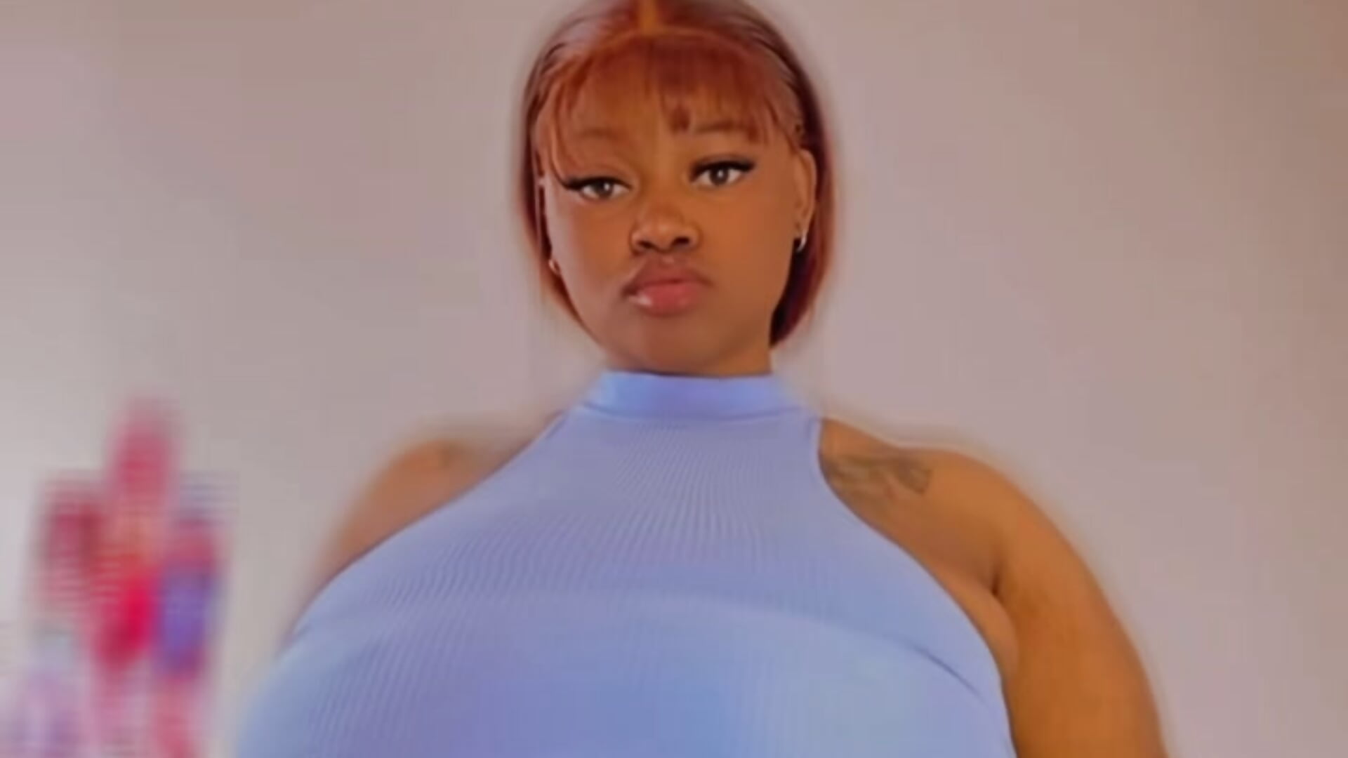 v09044g40000ctv9slvog65ikuilonj0 - فيديو من Yung-Missy موديل الكام