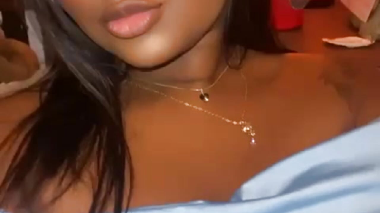 💙 - video by Noa_Adams cam model