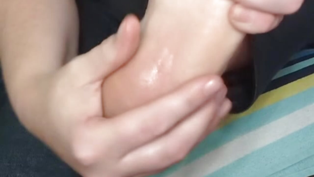 Oiling up my feet for you