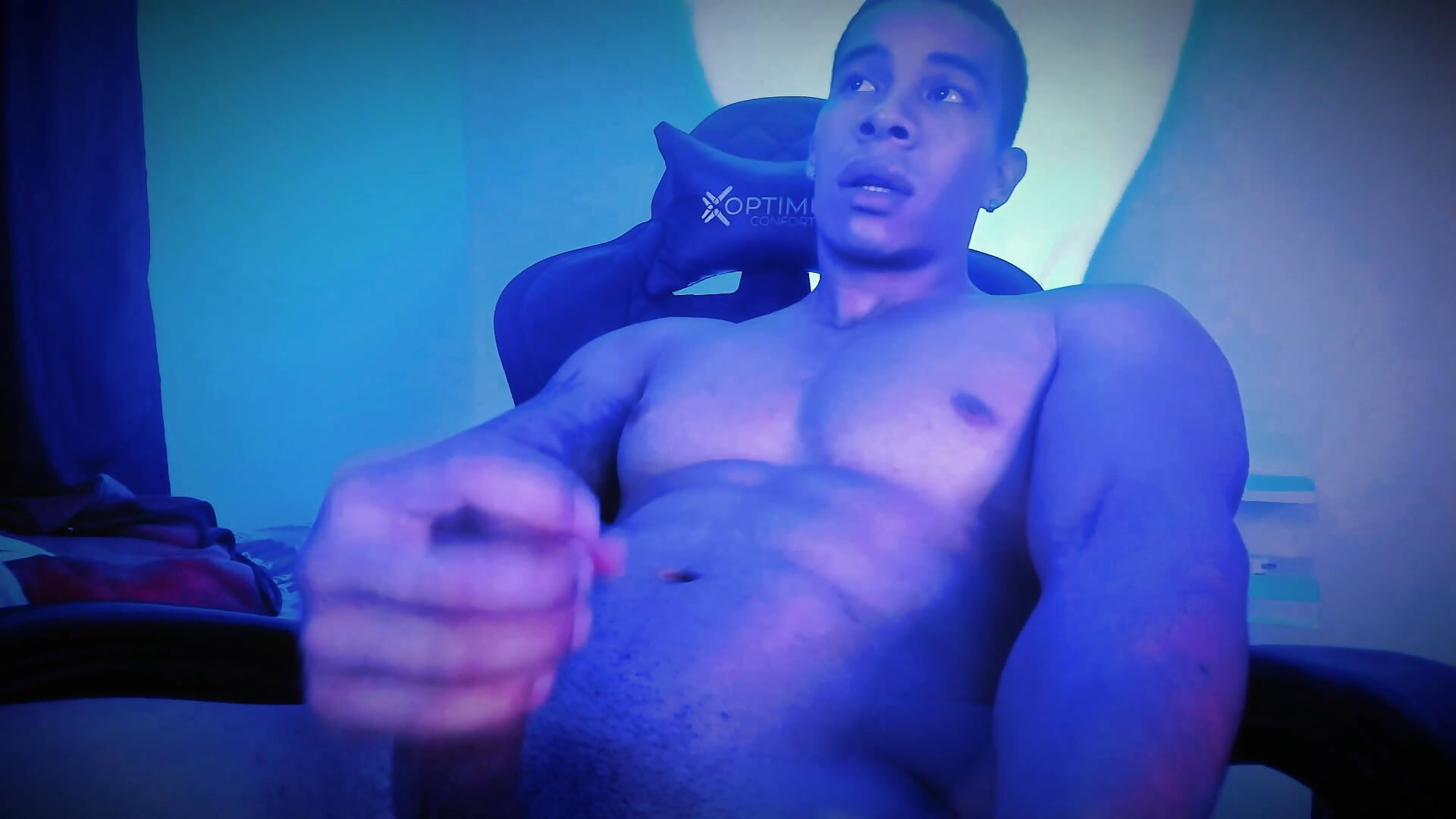 cum  neon — filmik _heracles_, modela(-lki) na kamerkach