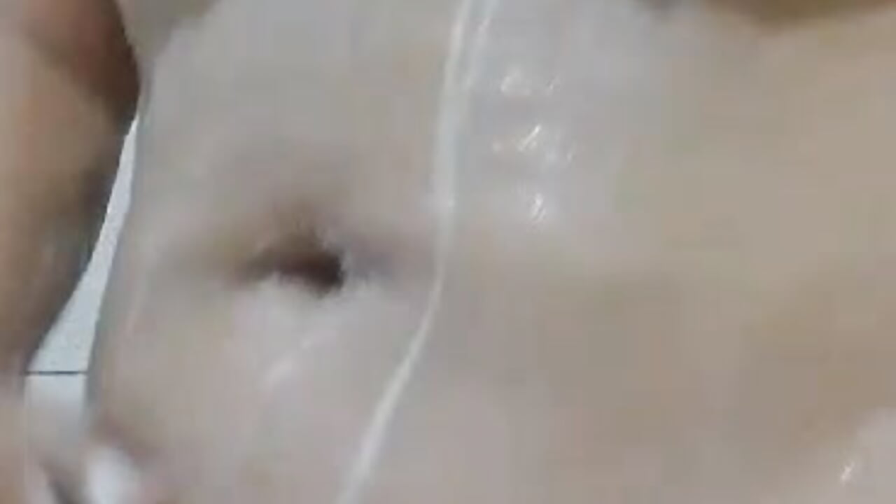 1000409790 – video af GargantuanShower