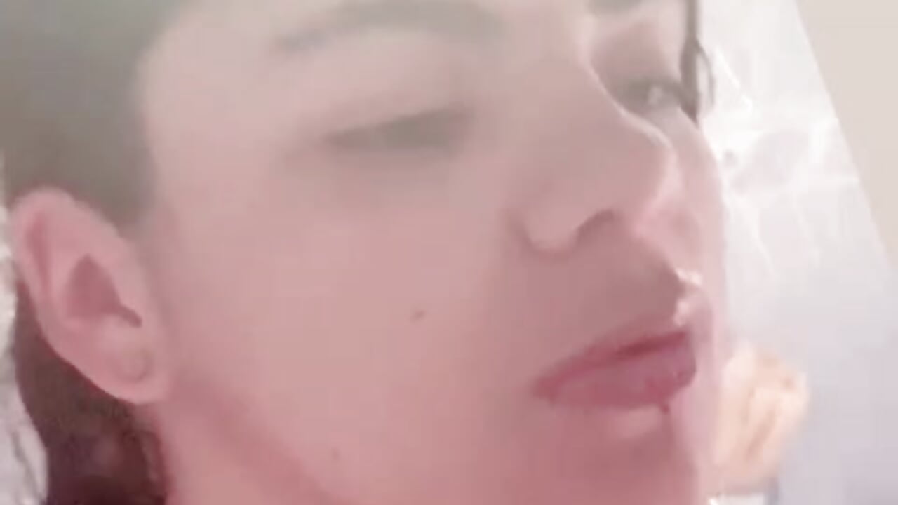 KISS - video của người mẫu cam natasha_logan_