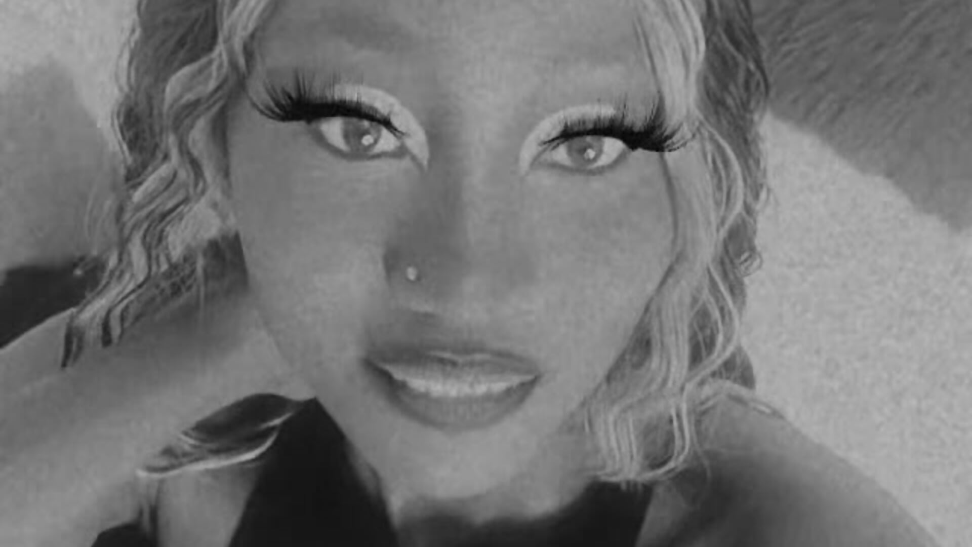 Naughty sexy-sharntel - vídeo de Sexy_sharntel modelo de câmara