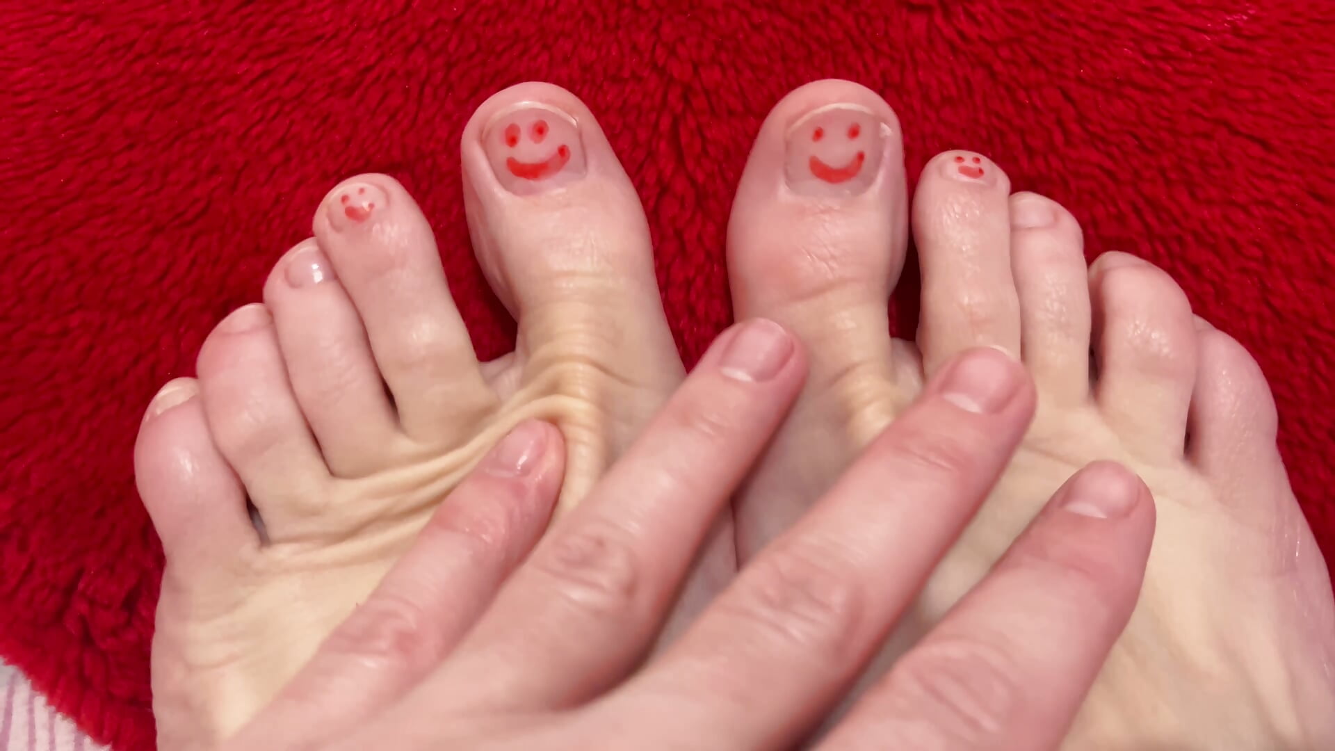 Happy toes