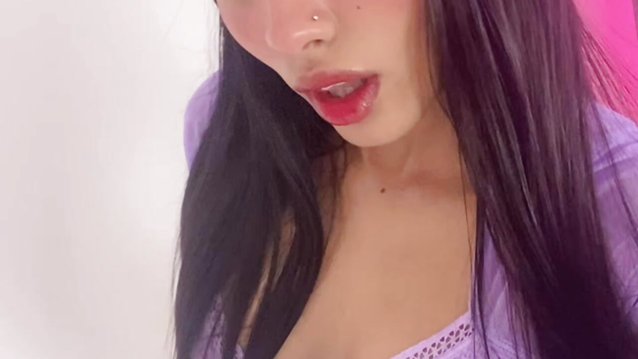 Cute 💕 - video by Little_Siena cam model