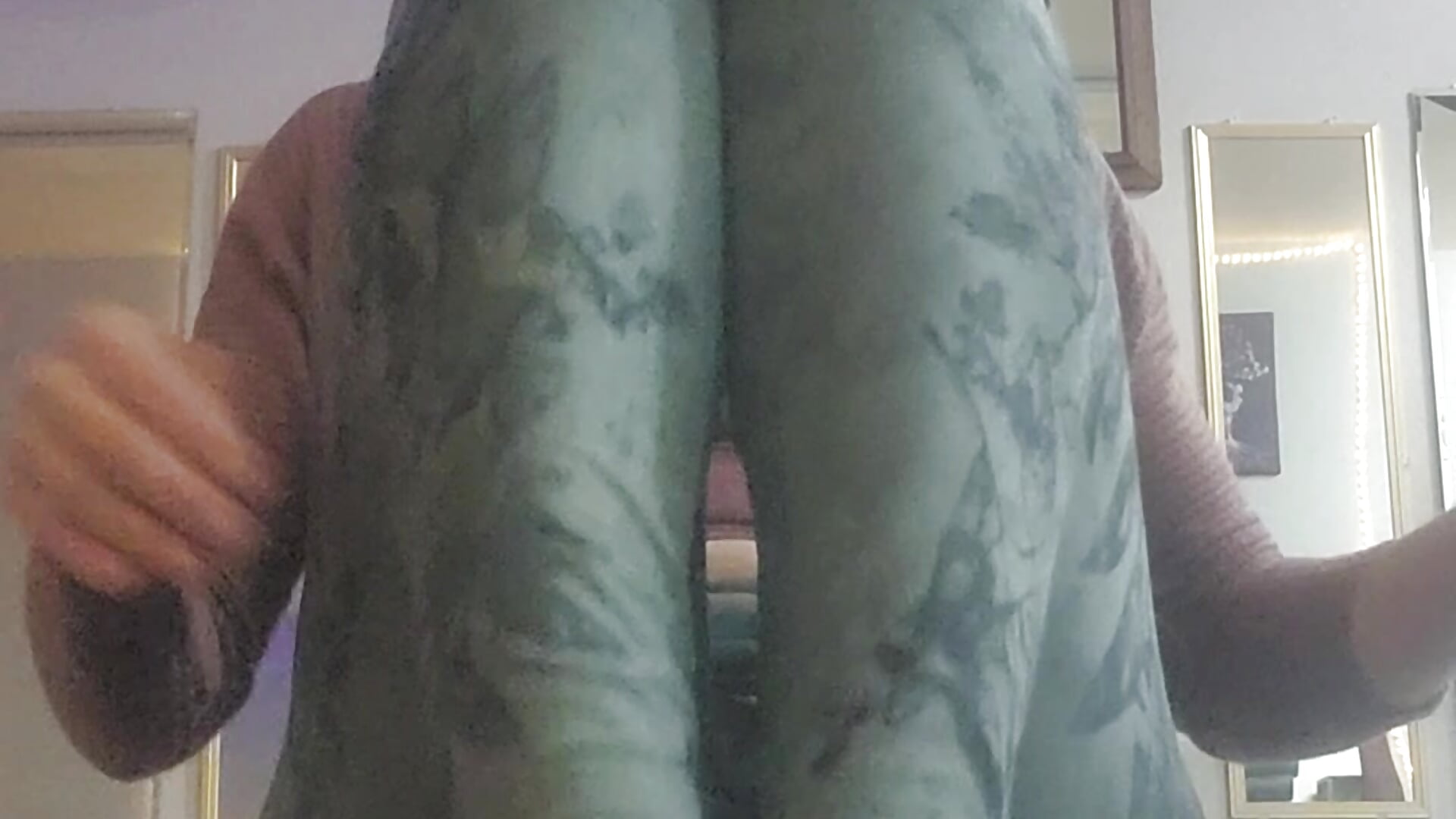 Fun grinding around- don't imagine, let's do it naked! - video by GoldenFlameGoddess cam model