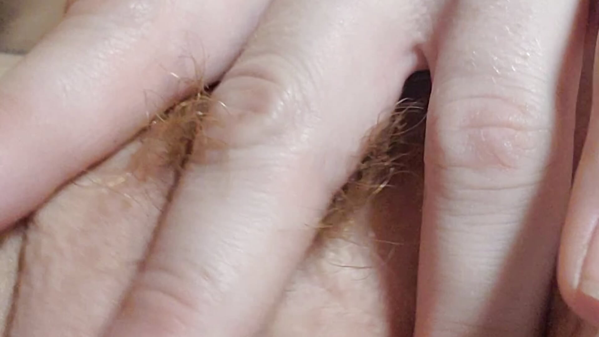 How many fingers fit my tight wet pussy? - video by GoldenFlameGoddess cam model