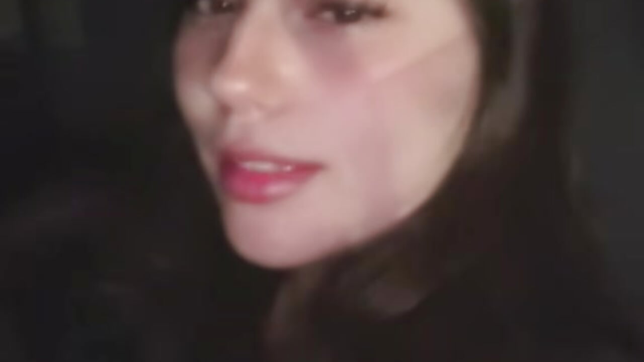 Perdón la llamada 📞 - video oleh Maddy_griffin kamera model