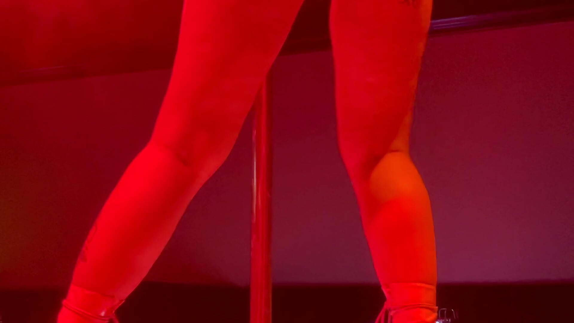 IMG_9945.mov - video by nicolesugarr cam model