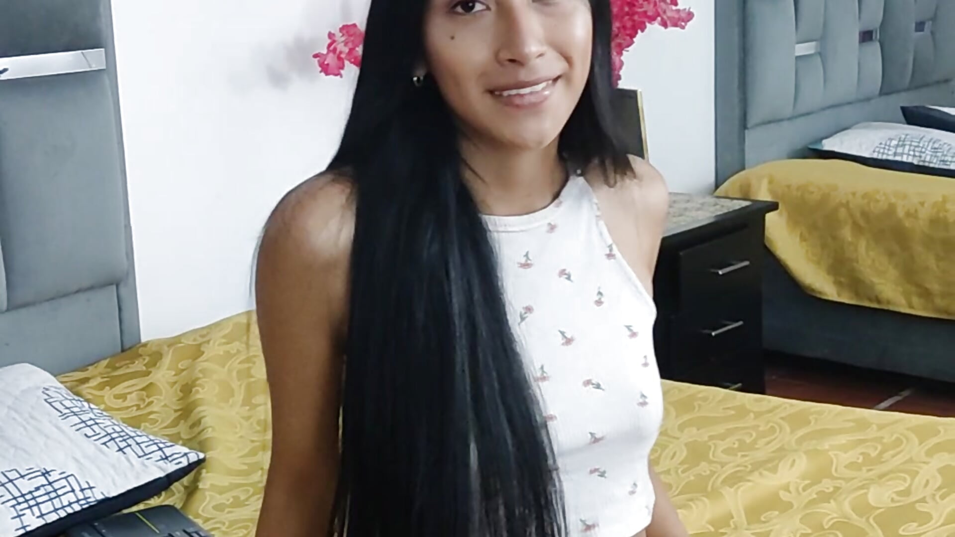 Ven a conocerme - video by DiaAndSara cam model