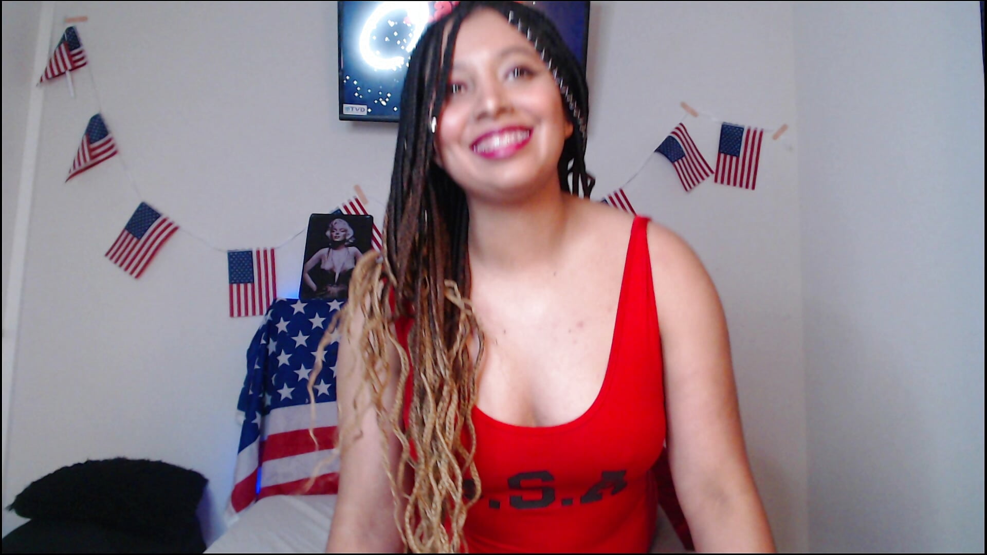 4TH OF JULY - فيديو من michell_bling1 موديل الكام