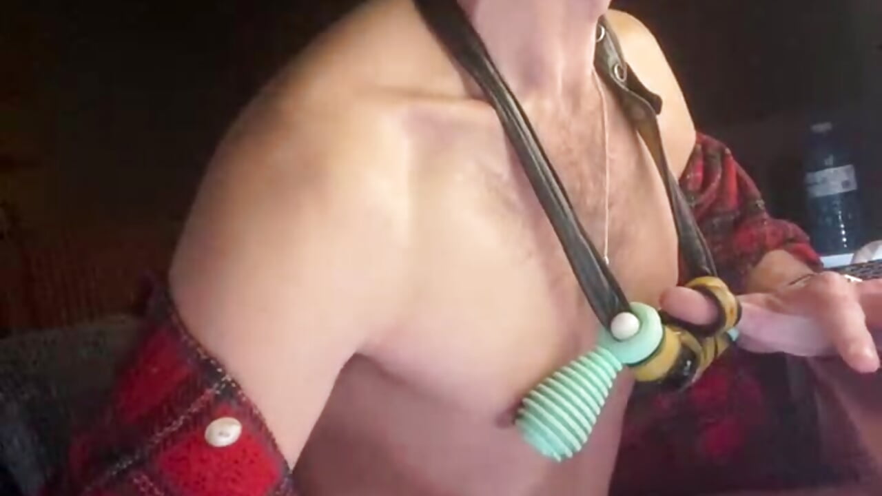 [17 Apr 06:17] Public Show – video modela na kameri MaxSpadeErotica