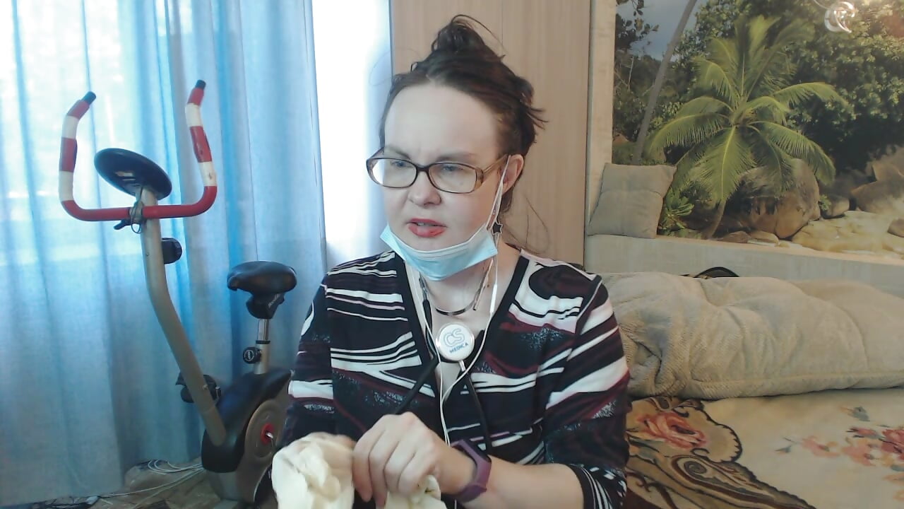 medic – video modela na kameri Aphelandra